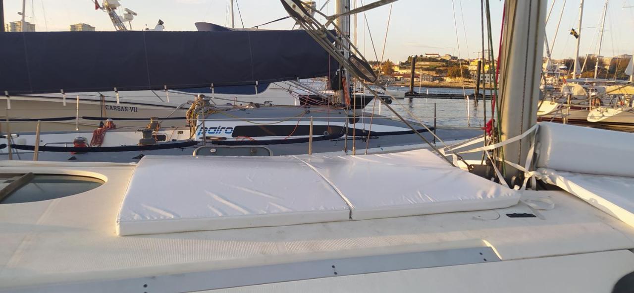 Yatch Barracuda Douro Marina Boat Sleep Experience Ξενοδοχείο Βίλα Νόβα ντε Γκάια Εξωτερικό φωτογραφία